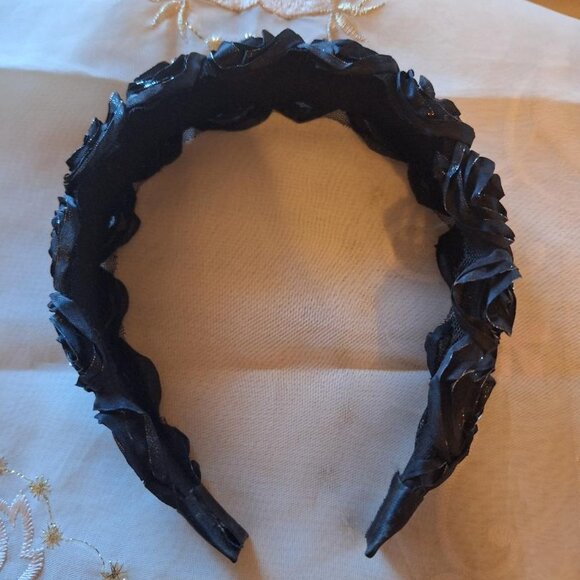 Black Rosette Headband - Picture 2 of 2